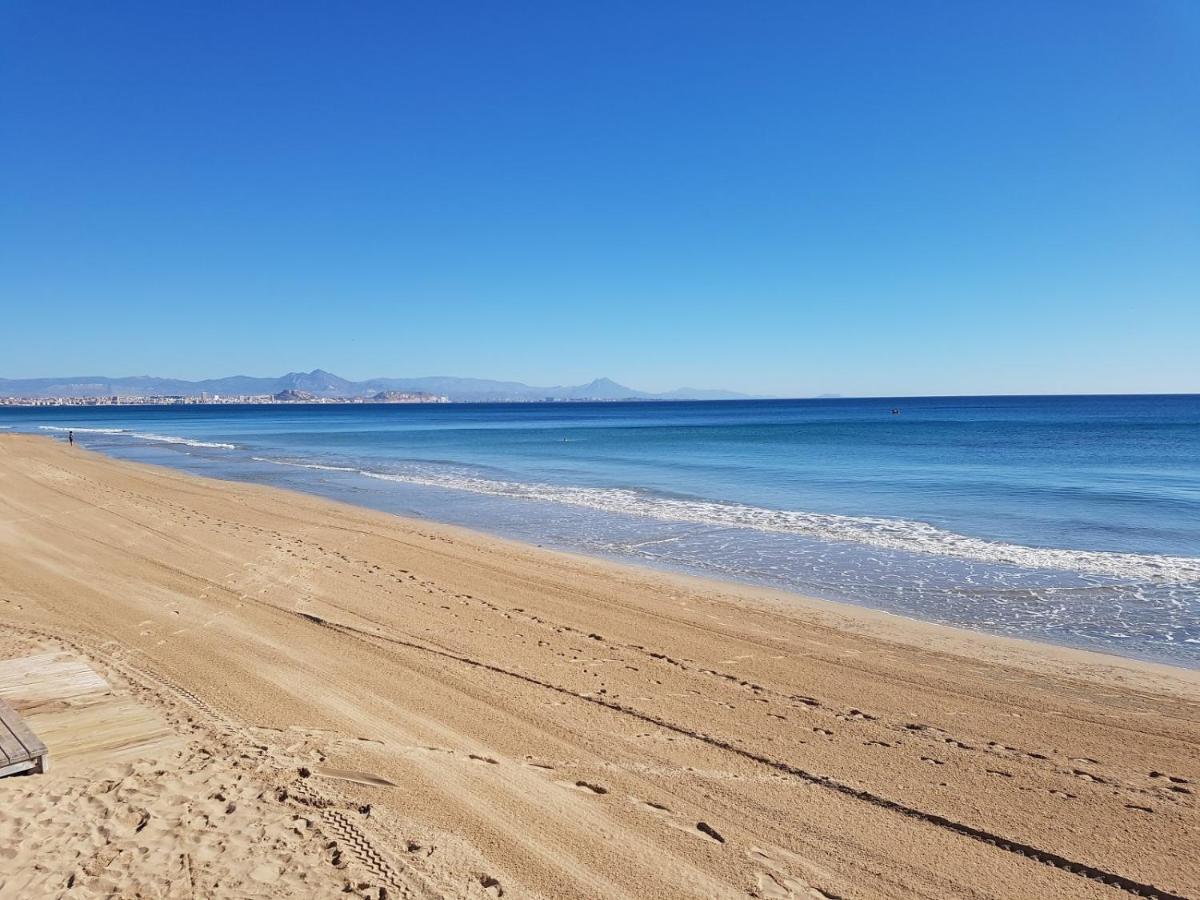Stunning Sea Views At Just 270 M From The Beach Arenales del Sol Eksteriør billede